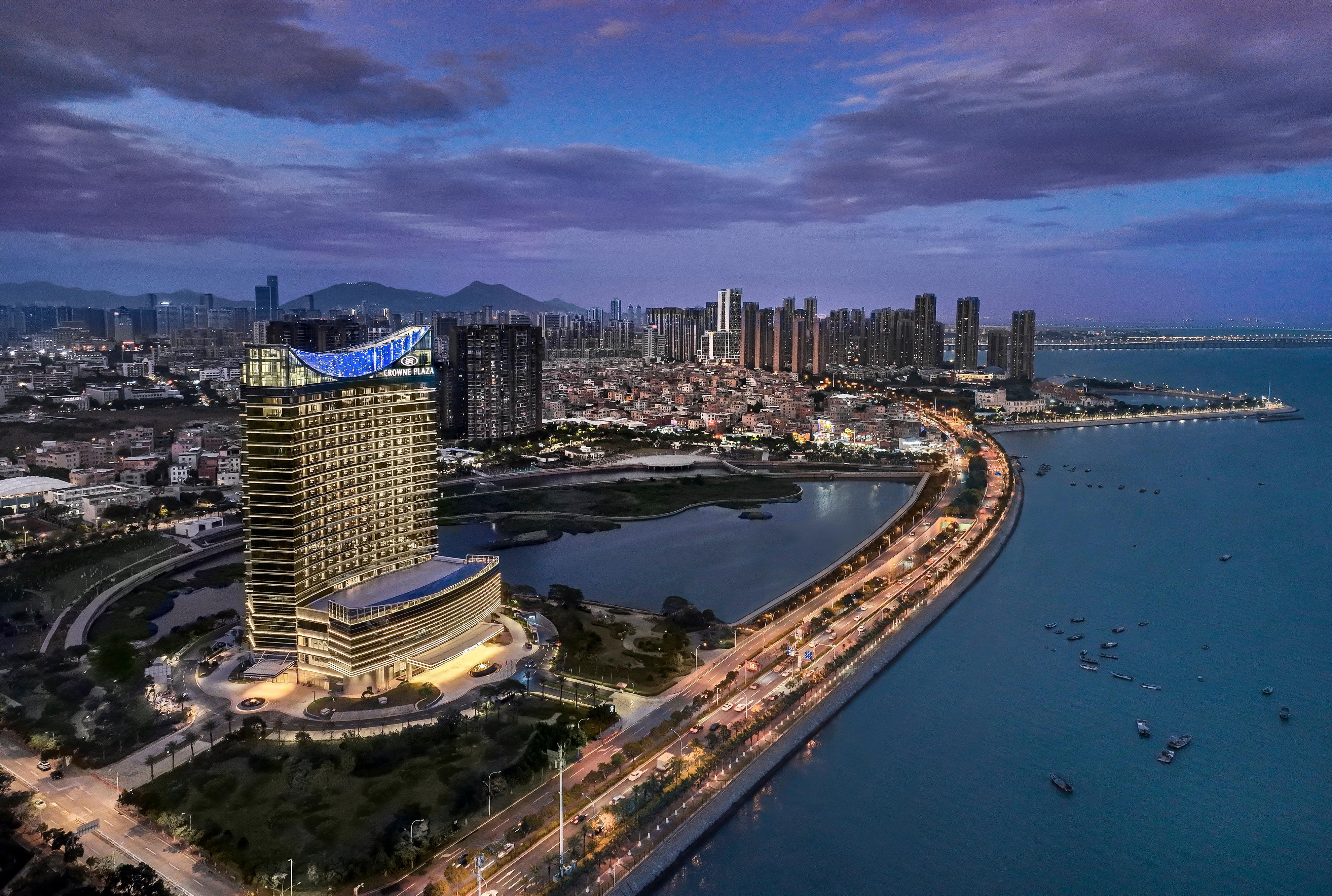 Holiday Inn Chongqing Guanyinqiao By Ihg Esterno foto