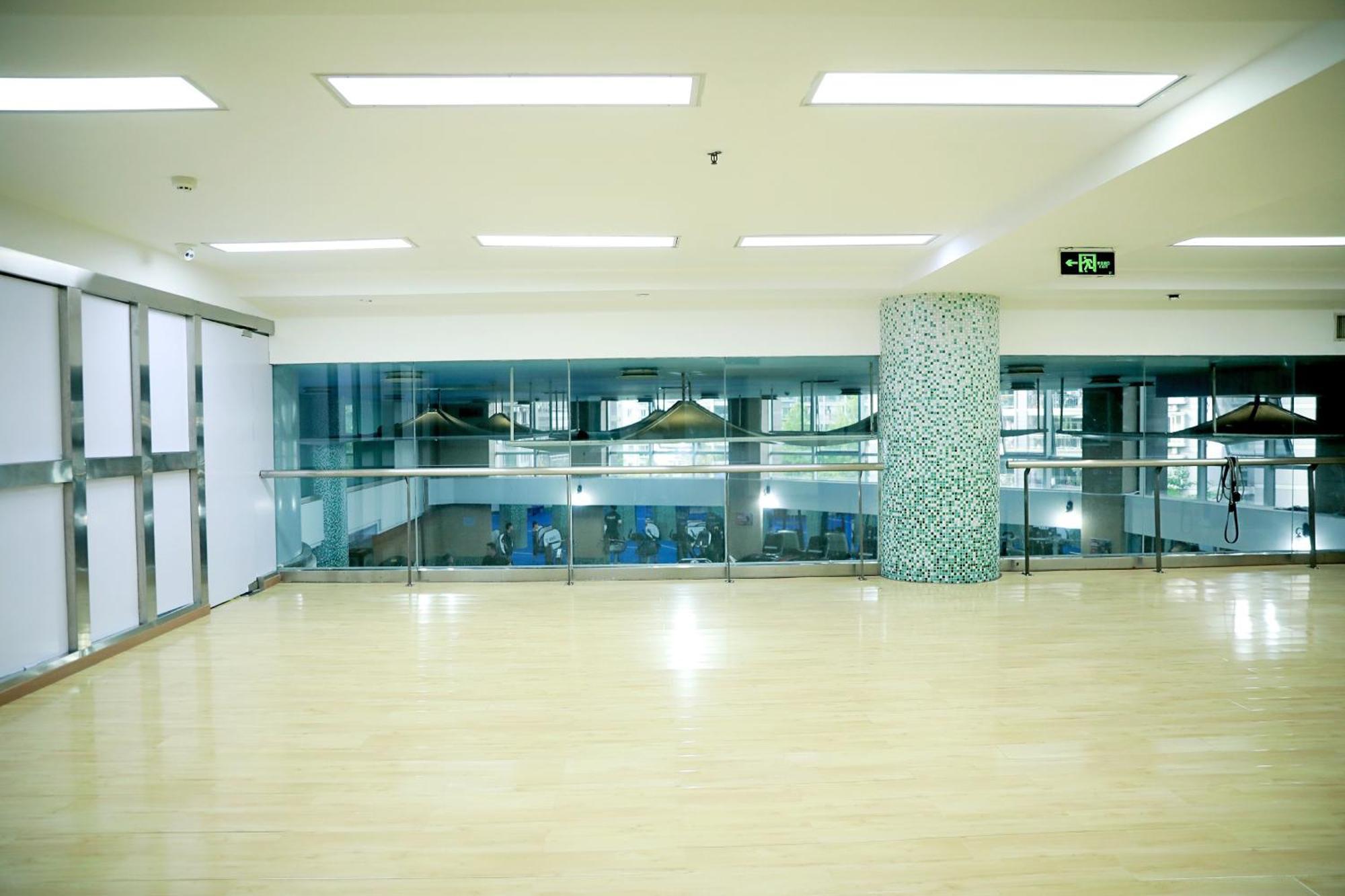 Holiday Inn Chongqing Guanyinqiao By Ihg Esterno foto